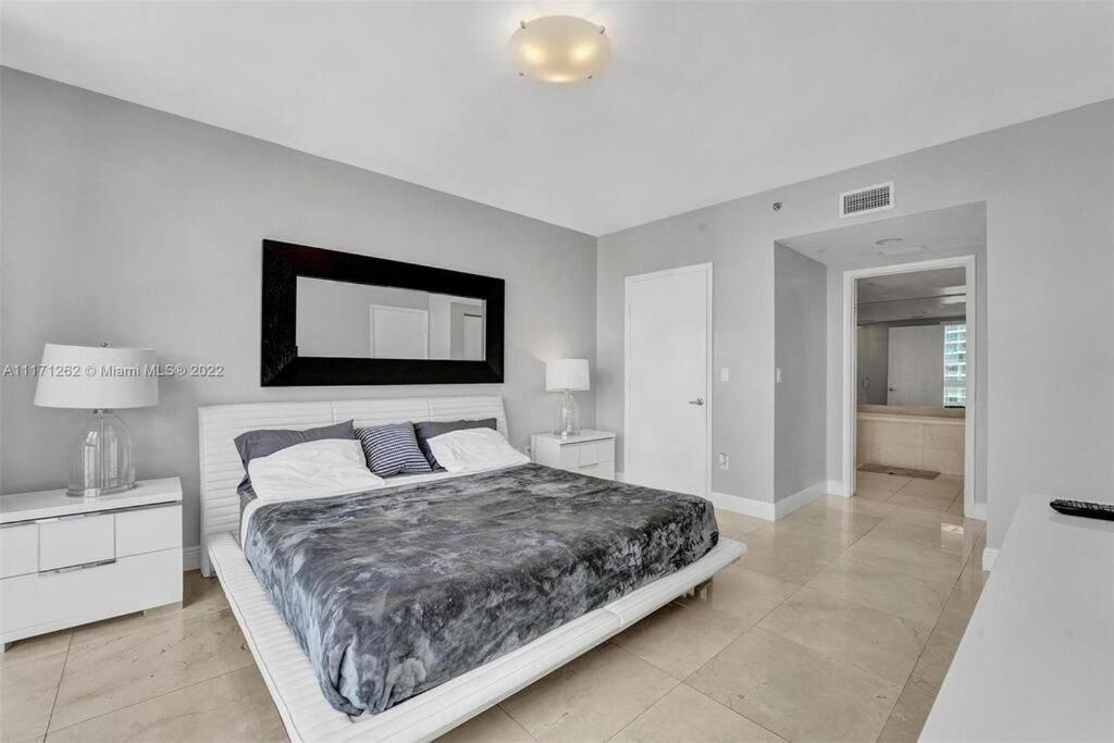 Waterfront Luxury 2 Bedrooms Iconbrickell Appartamento Miami